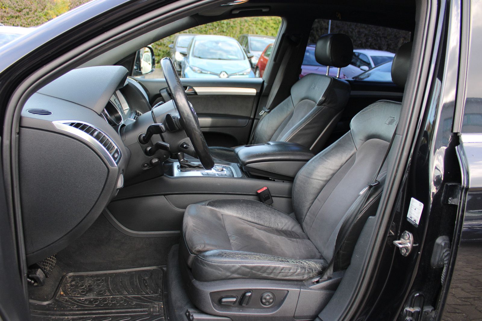 Fahrzeugabbildung Audi Q7 3.0 TDI quattro S-line AHK,Xenon,Navi. 7.Sitz