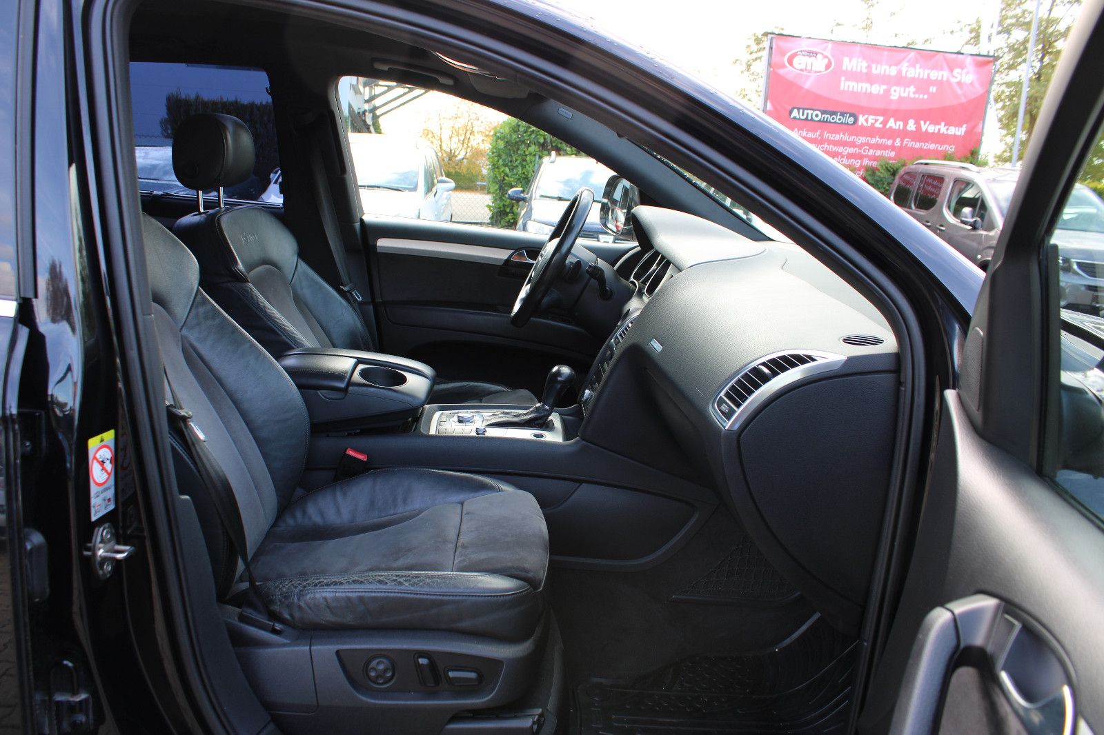 Fahrzeugabbildung Audi Q7 3.0 TDI quattro S-line AHK,Xenon,Navi. 7.Sitz