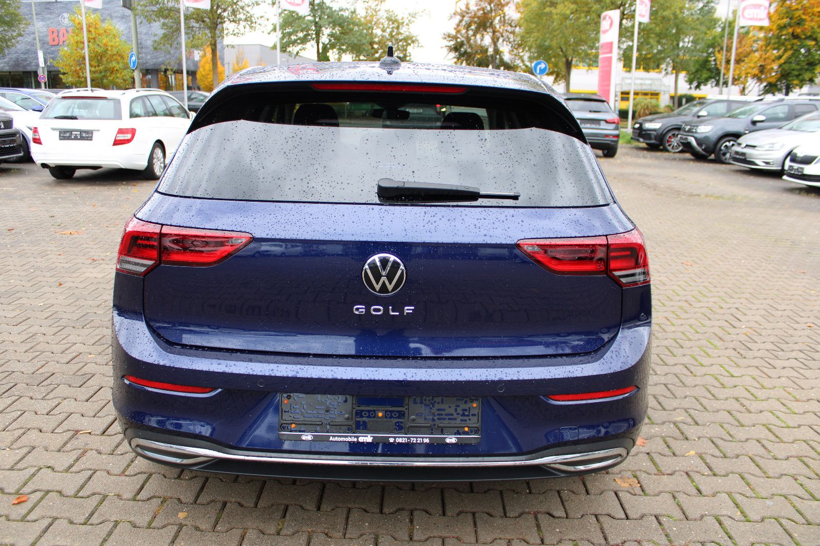 Fahrzeugabbildung Volkswagen Golf 1.5 TSI ACTIVE Navi,Kamera,PDC,LHZ,SHZ