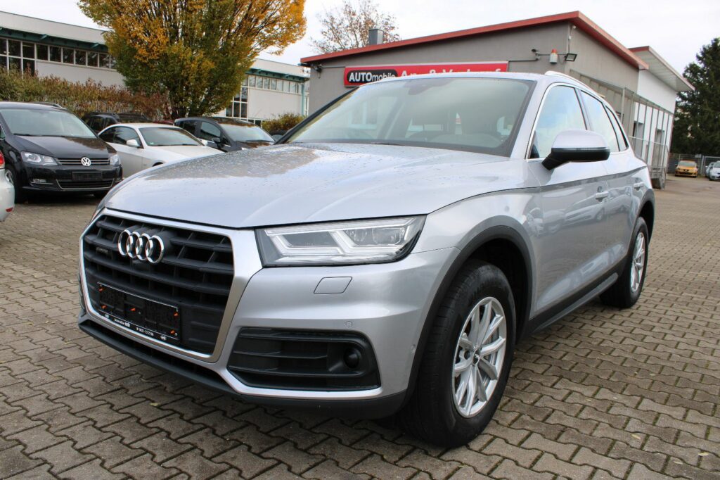 Audi Q5 TDI S tronic quattro Navi,360Kamera,AHK,PDC