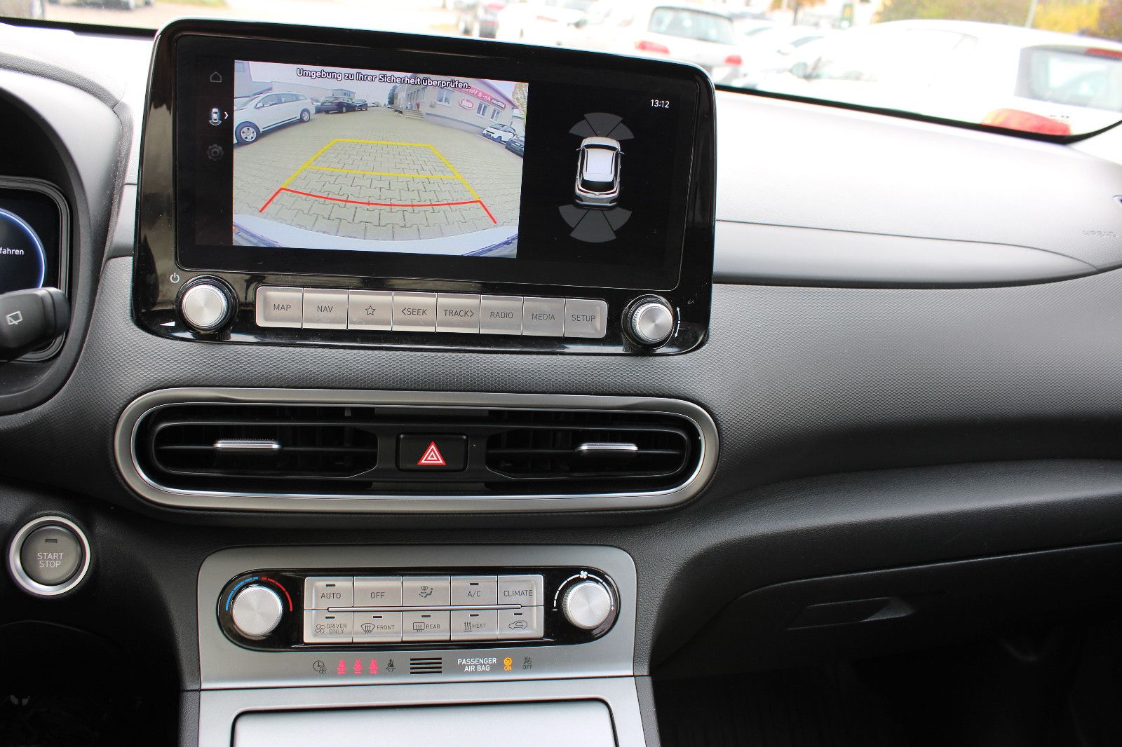 Fahrzeugabbildung Hyundai KONA Elektro 64kWh Kamera,PDC,LED,SHZ,LHZ