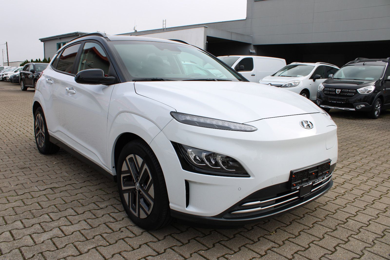Fahrzeugabbildung Hyundai KONA Elektro 64kWh Kamera,PDC,LED,SHZ,LHZ
