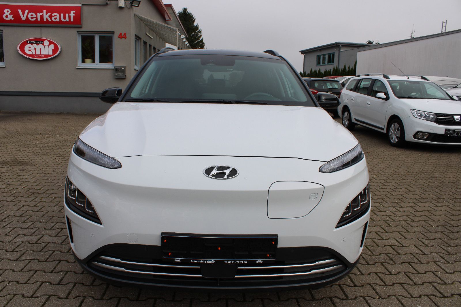 Fahrzeugabbildung Hyundai KONA Elektro 64kWh Kamera,PDC,LED,SHZ,LHZ