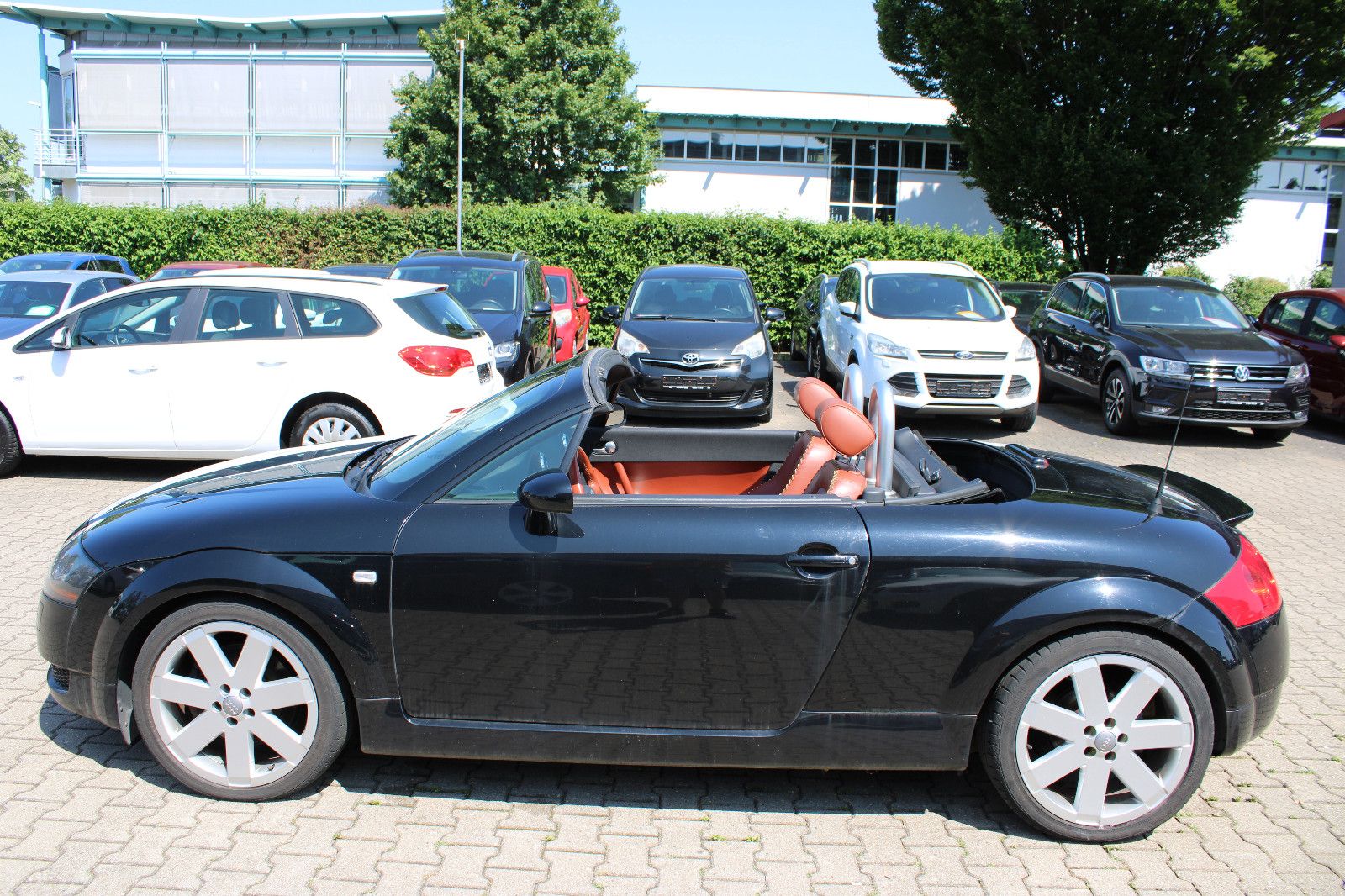 Fahrzeugabbildung Audi TT Roadster 1.8T quattro Mokassin-Leder Xenon