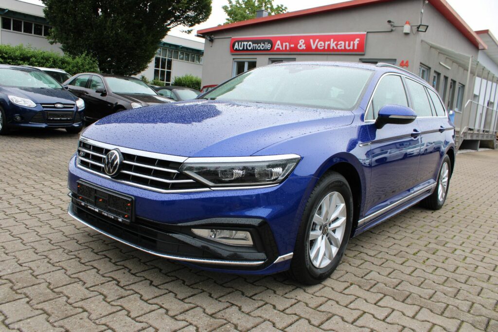 Volkswagen Passat Variant 1.5 TSI DSG R-Line Navi,Kamera,PD