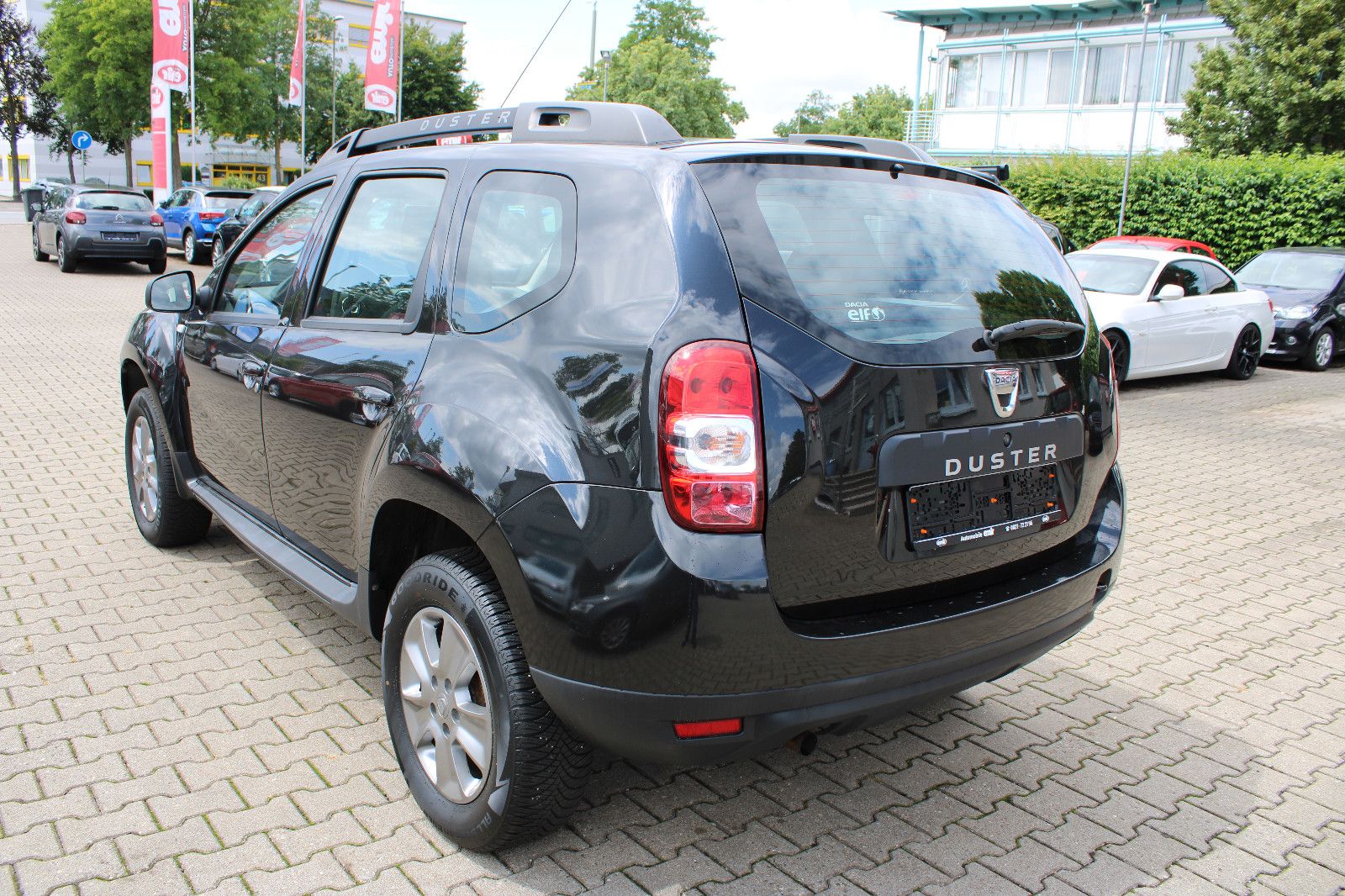 Fahrzeugabbildung Dacia Duster 1.6 SCe 115 4x2