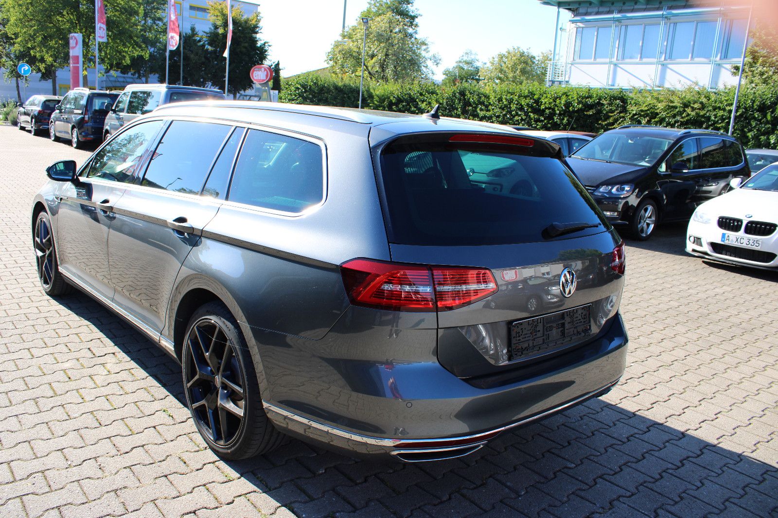 Fahrzeugabbildung Volkswagen Passat Variant 2.0 TDI DSG Highline