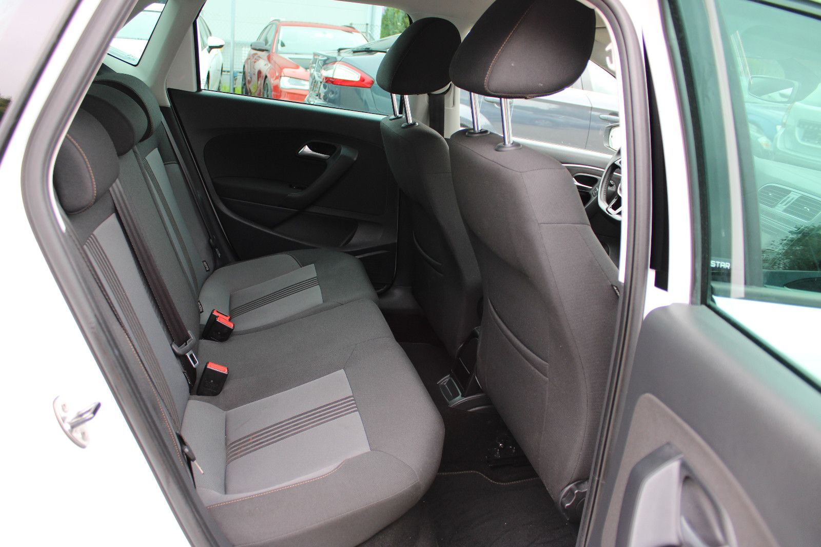 Fahrzeugabbildung Volkswagen Polo 1.4 TDI ALLSTAR PDC,SHZ,Klimaautom.