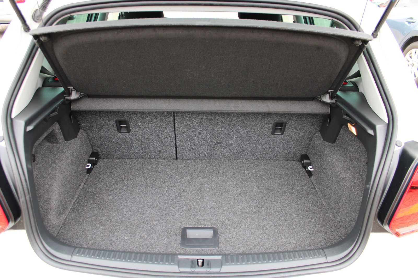 Fahrzeugabbildung Volkswagen Polo 1.4 TDI ALLSTAR PDC,SHZ,Klimaautom.