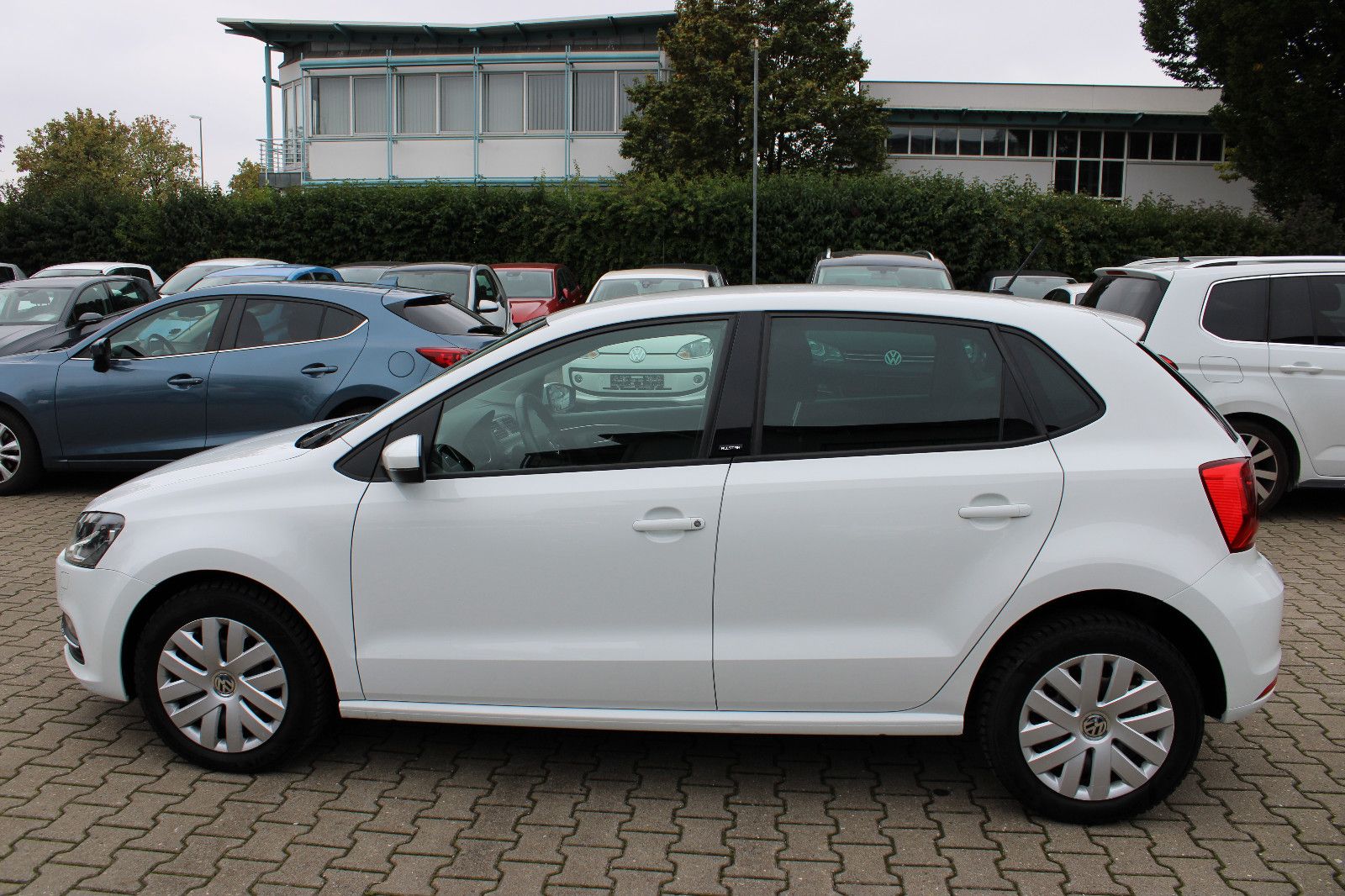 Fahrzeugabbildung Volkswagen Polo 1.4 TDI ALLSTAR PDC,SHZ,Klimaautom.