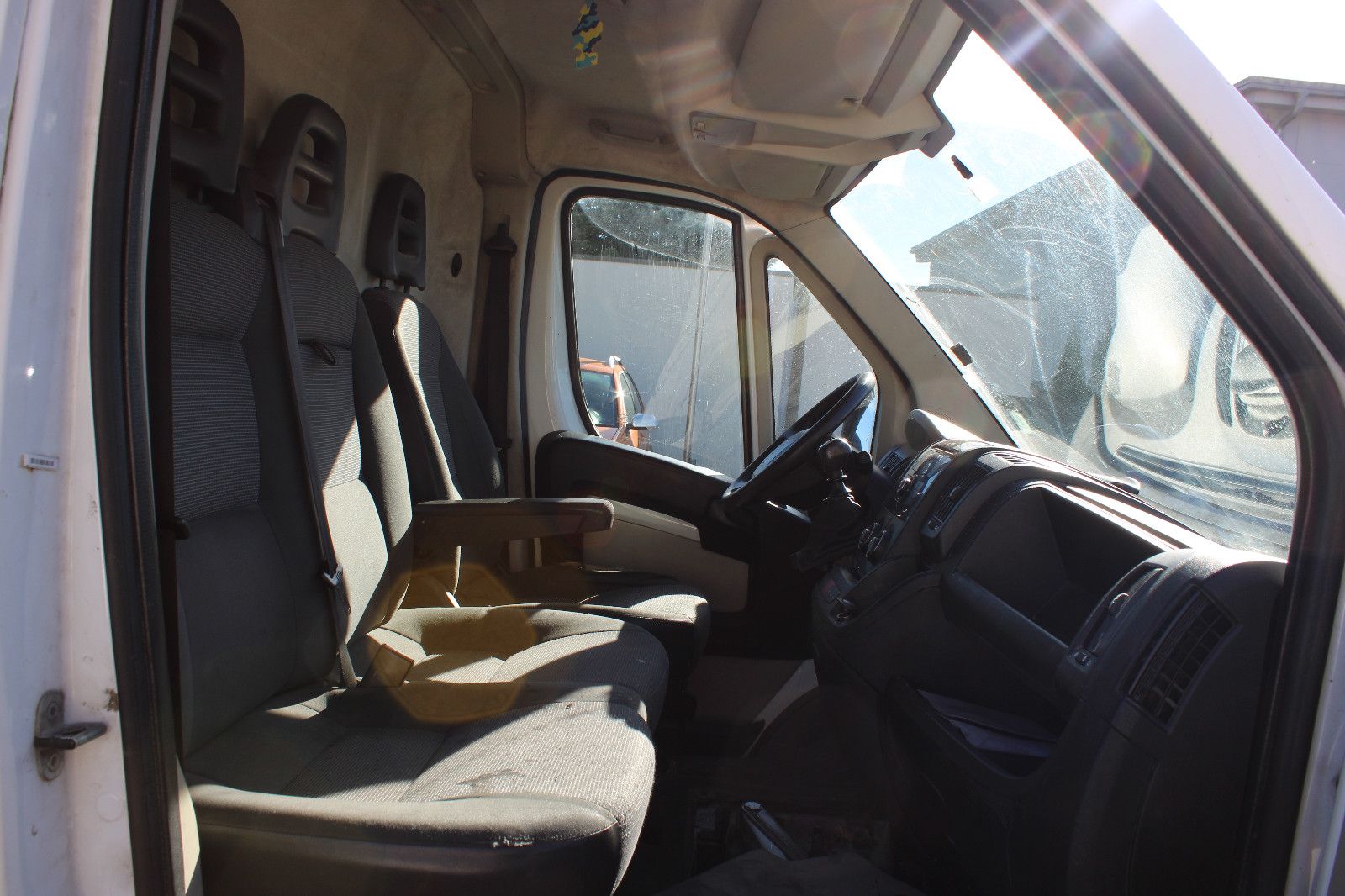 Fahrzeugabbildung Peugeot Boxer 2.2 d Kasten L2H2 Klima,AHK