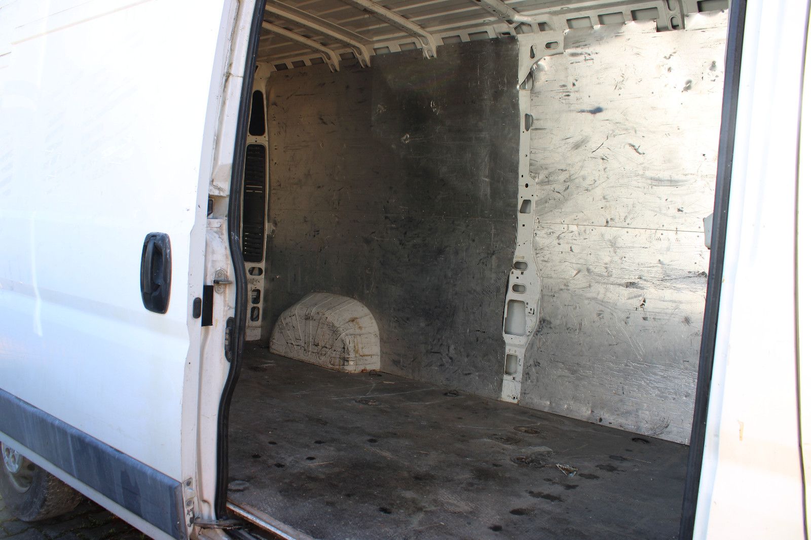 Fahrzeugabbildung Peugeot Boxer 2.2 d Kasten L2H2 Klima,AHK