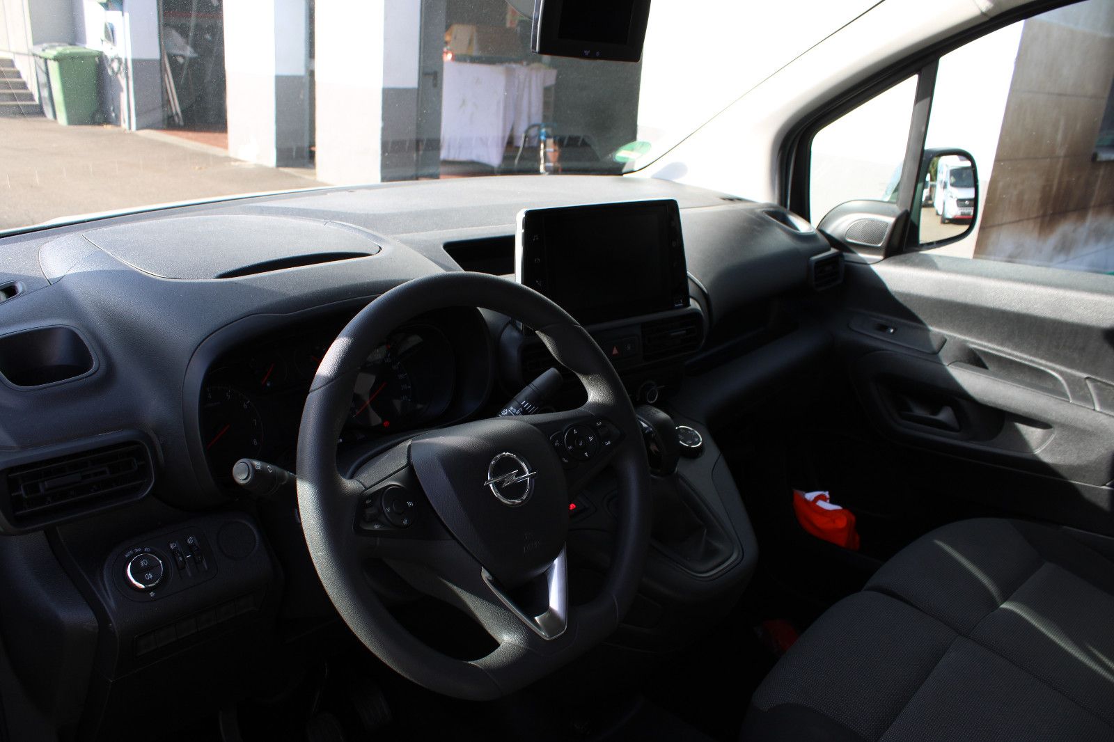 Fahrzeugabbildung Opel Combo Kasten 3.Sitzer Kamera,PDC,Klima