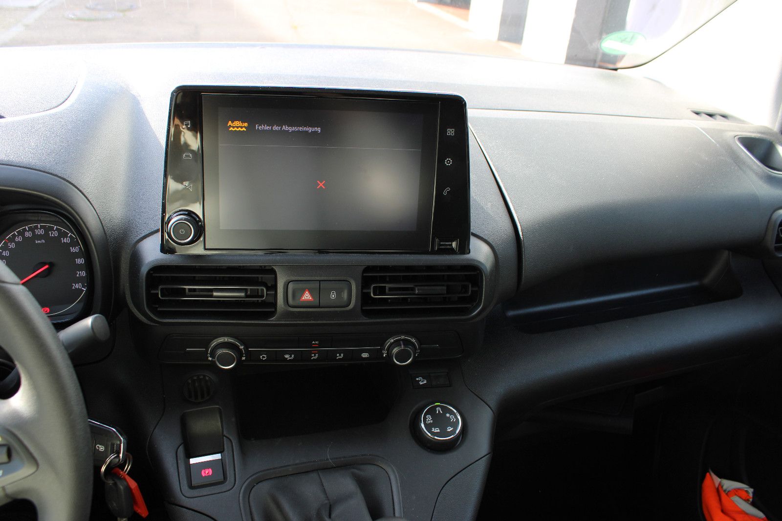 Fahrzeugabbildung Opel Combo Kasten 3.Sitzer Kamera,PDC,Klima