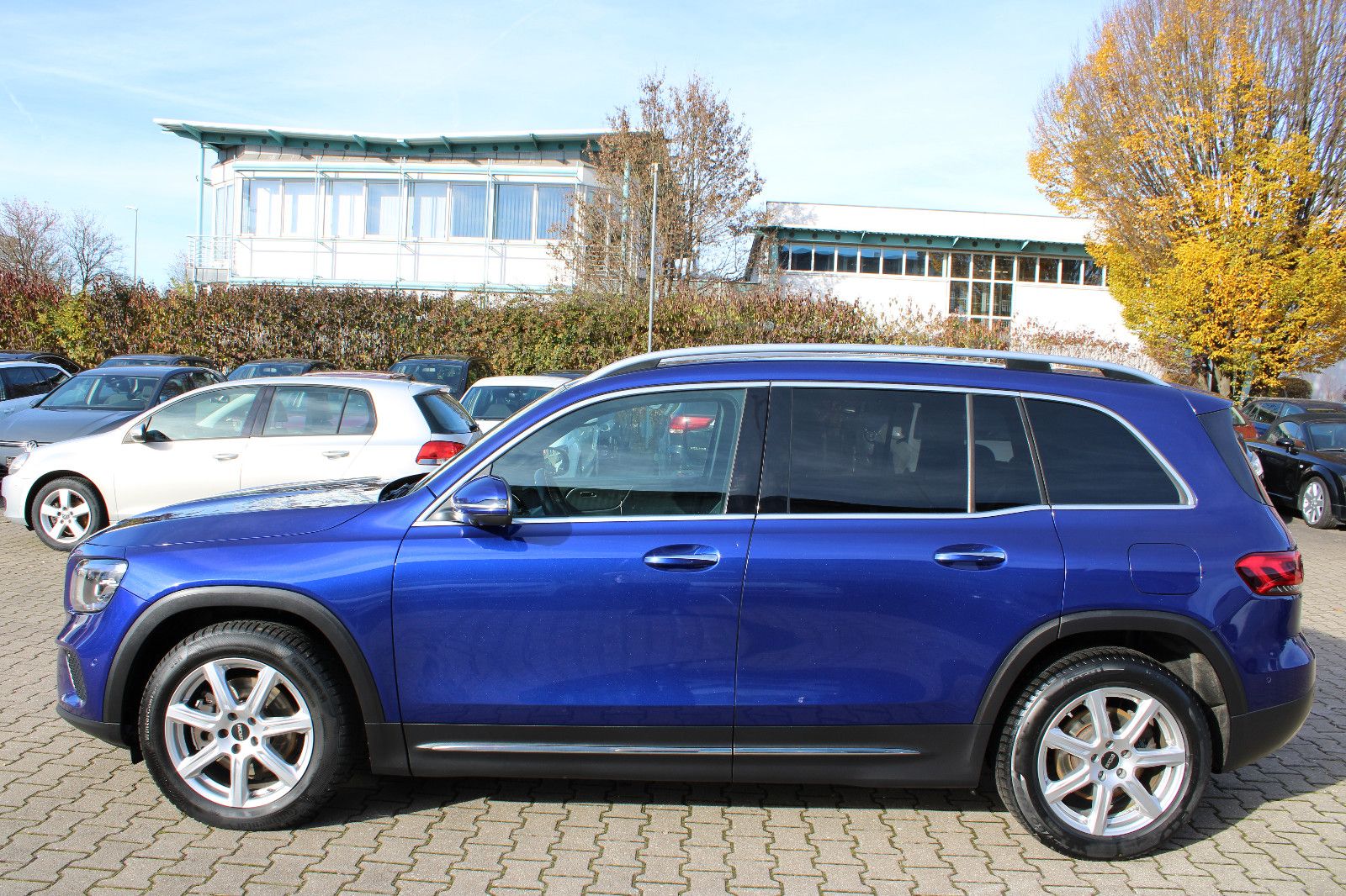 Fahrzeugabbildung Mercedes-Benz GLB 220 d 4MATIC 360°Kamera AHK,Navi,LED,