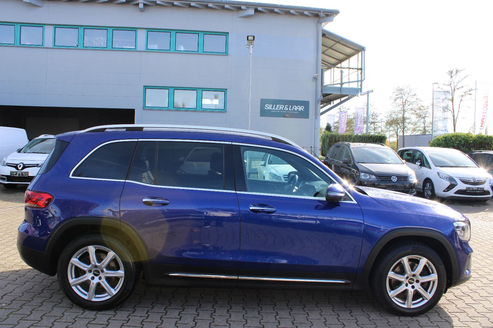 Fahrzeugabbildung Mercedes-Benz GLB 220 d 4MATIC 360°Kamera AHK,Navi,LED,