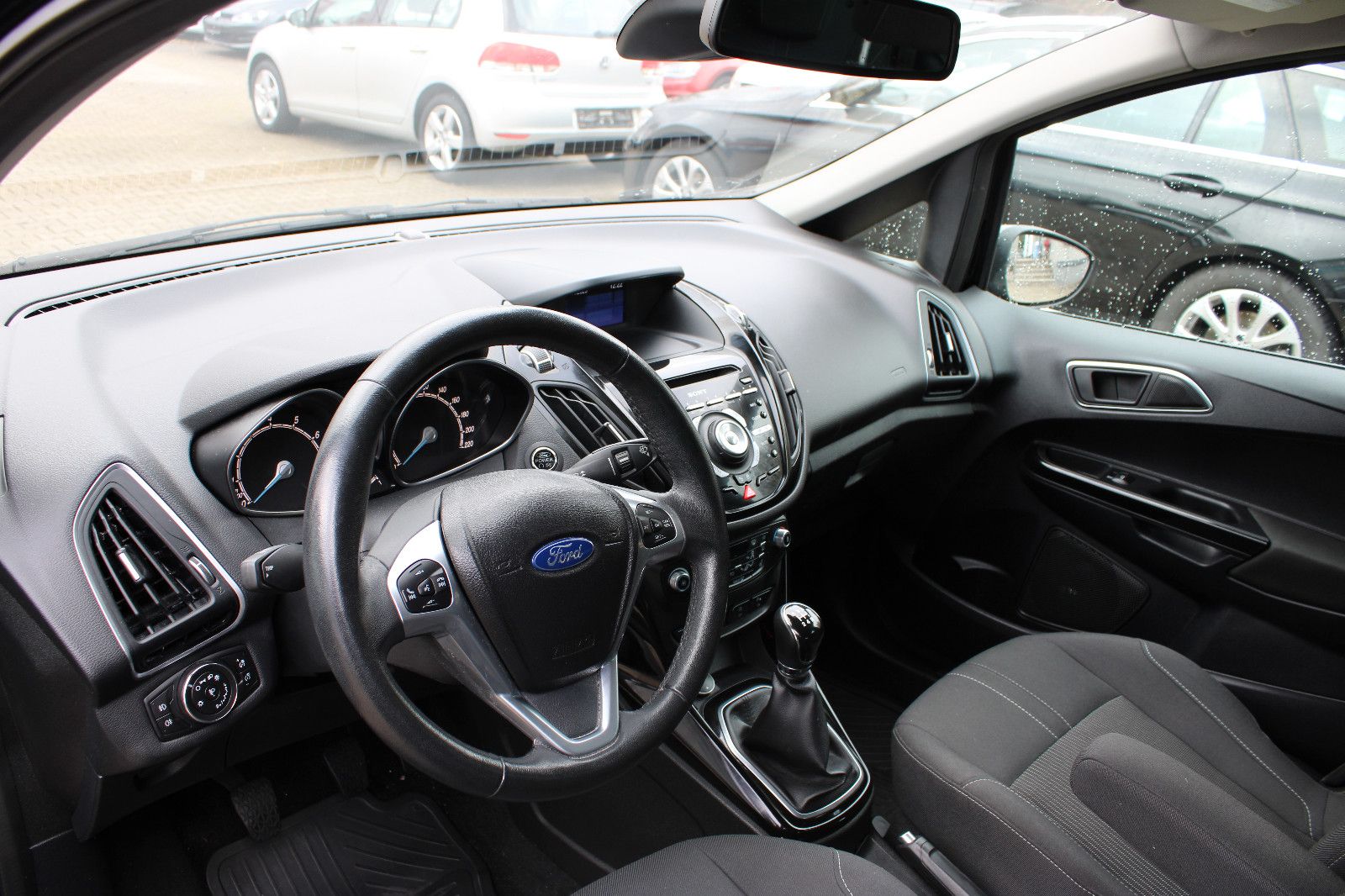 Fahrzeugabbildung Ford B-Max 1,0 EcoBoost Keyless,PDC,SHZ,LED