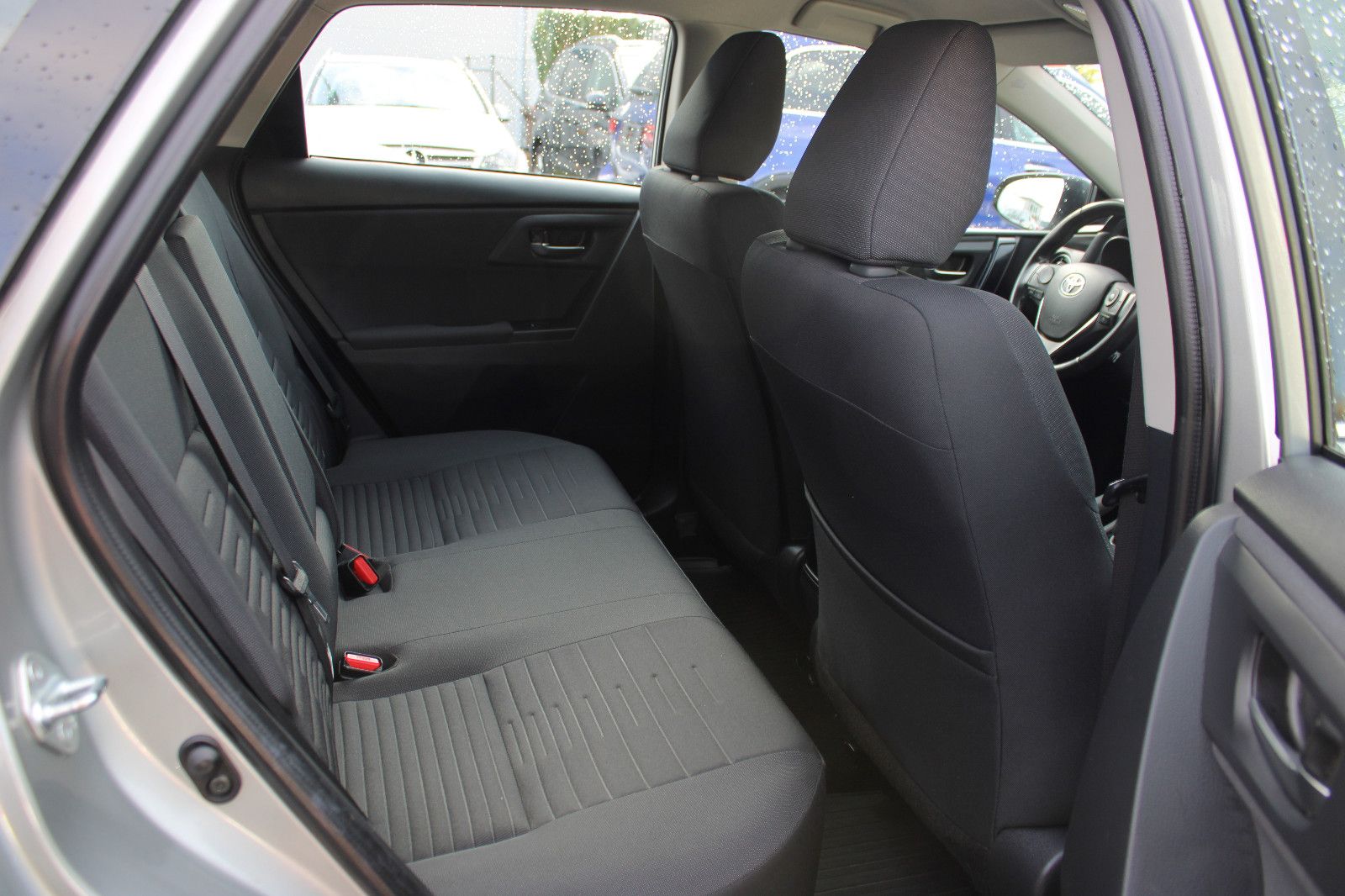 Fahrzeugabbildung Toyota Auris 1,2-l-Turbo PDC,Kamera,LED