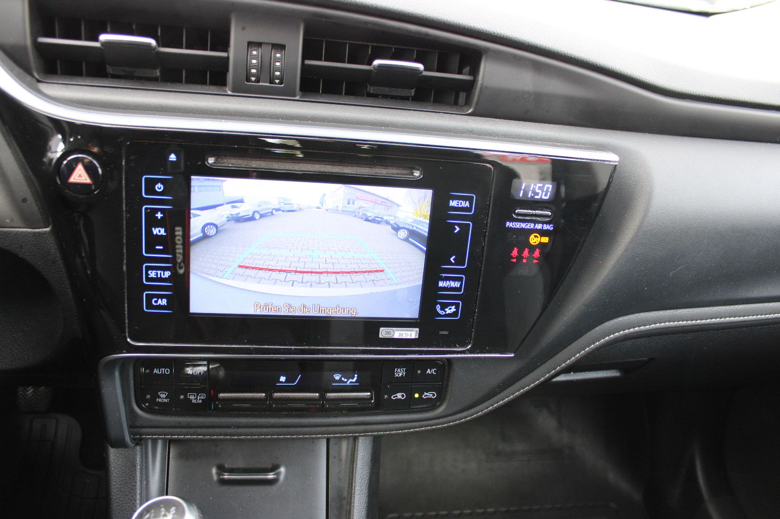 Fahrzeugabbildung Toyota Auris 1,2-l-Turbo PDC,Kamera,LED