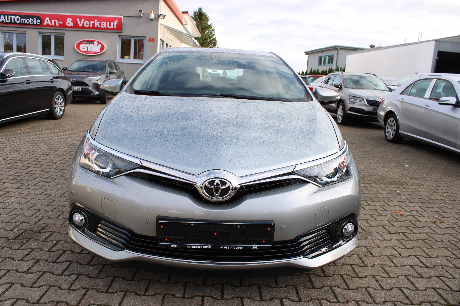 Fahrzeugabbildung Toyota Auris 1,2-l-Turbo PDC,Kamera,LED