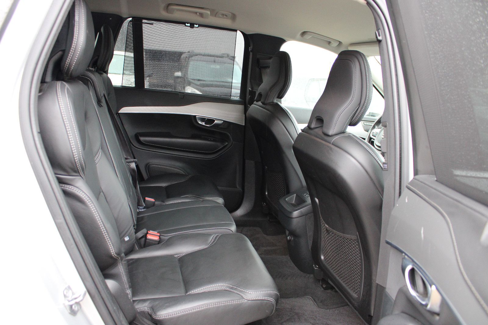 Fahrzeugabbildung Volvo XC90 B5 D AWD Inscription 7.Sitzer,Navi,Head-up