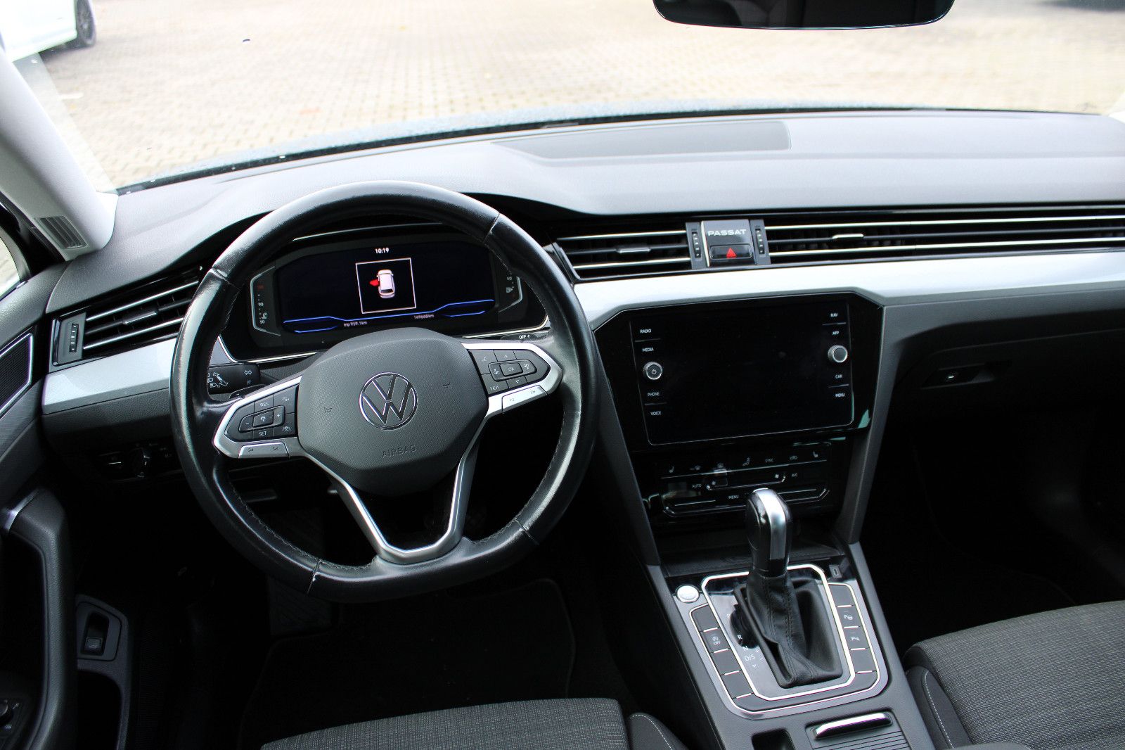 Fahrzeugabbildung Volkswagen Passat Variant 2.0 TDI DSG Kamera,Navi,PDC,AHK,L