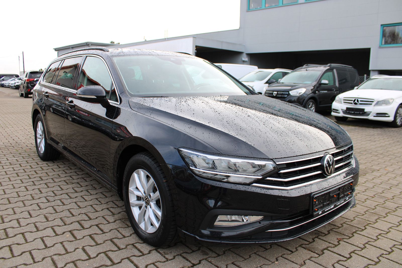 Fahrzeugabbildung Volkswagen Passat Variant 2.0 TDI DSG Kamera,Navi,PDC,AHK,L