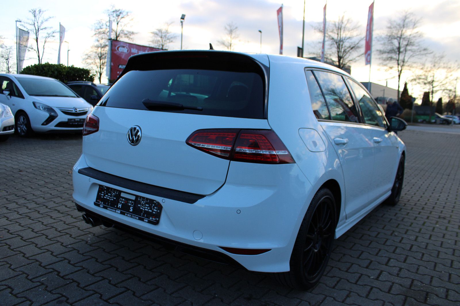 Fahrzeugabbildung Volkswagen Golf 2.0 TDI LOUNGE Navi,PDC,SHZ,Xenon.
