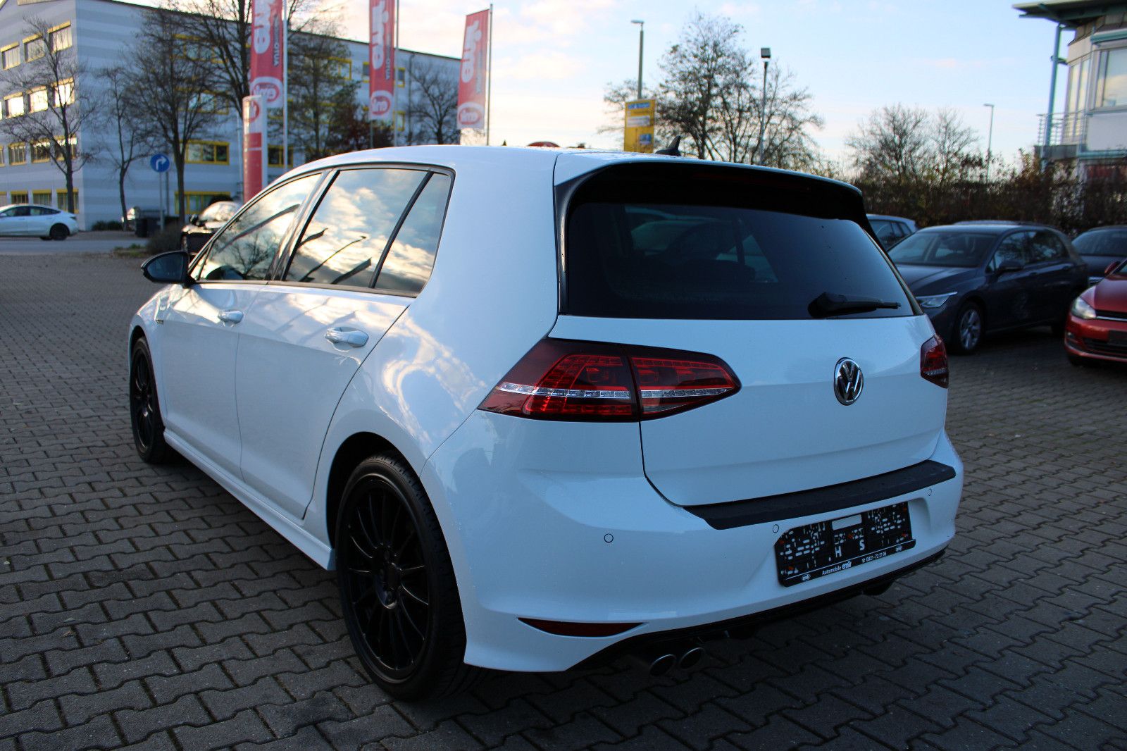 Fahrzeugabbildung Volkswagen Golf 2.0 TDI LOUNGE Navi,PDC,SHZ,Xenon.