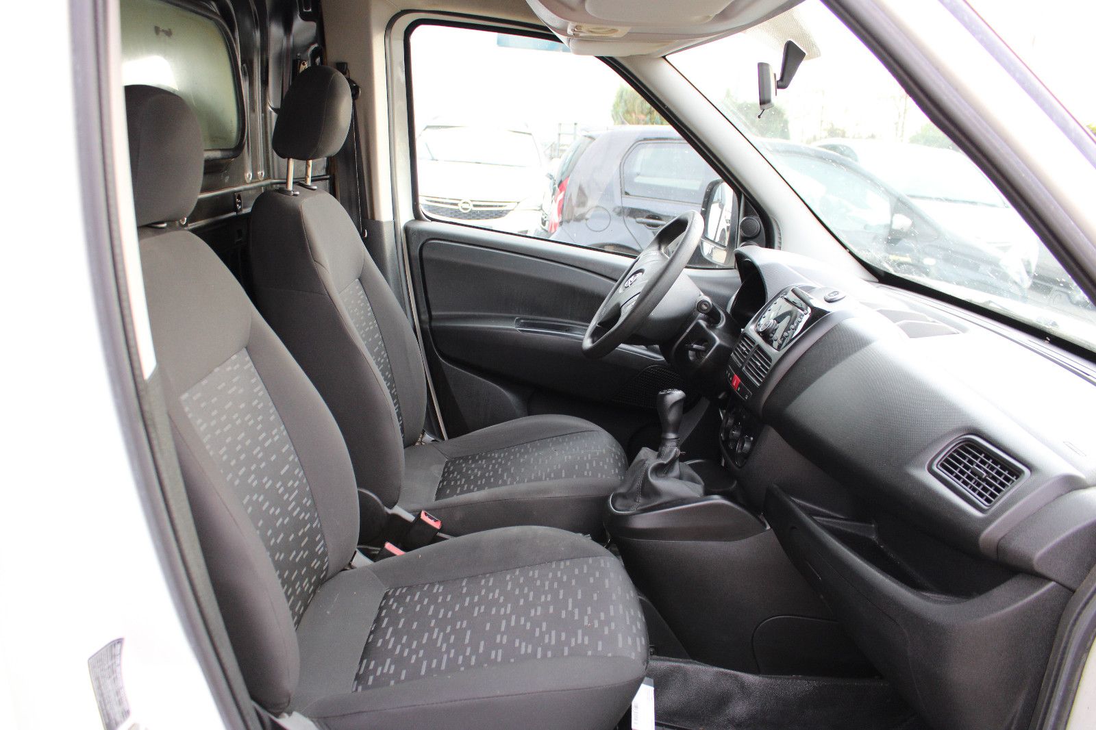 Fahrzeugabbildung Opel Combo Kasten Klima