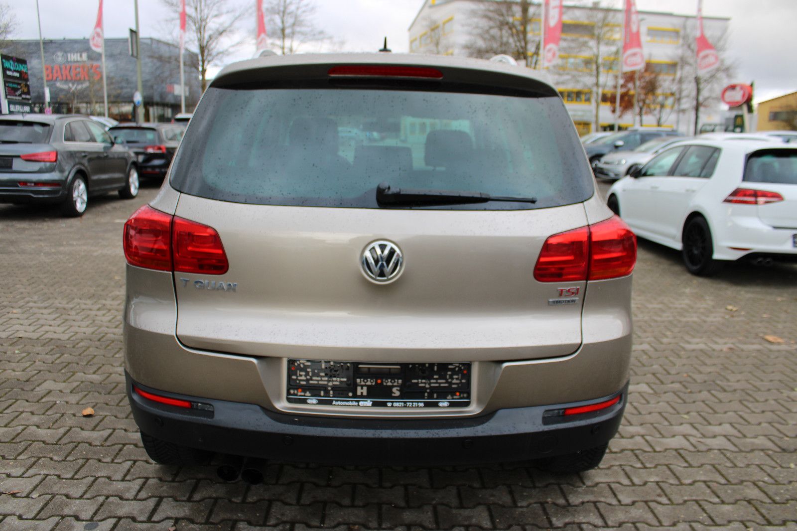 Fahrzeugabbildung Volkswagen Tiguan 1.4 TSI 4MOTION CUP Sport & Style