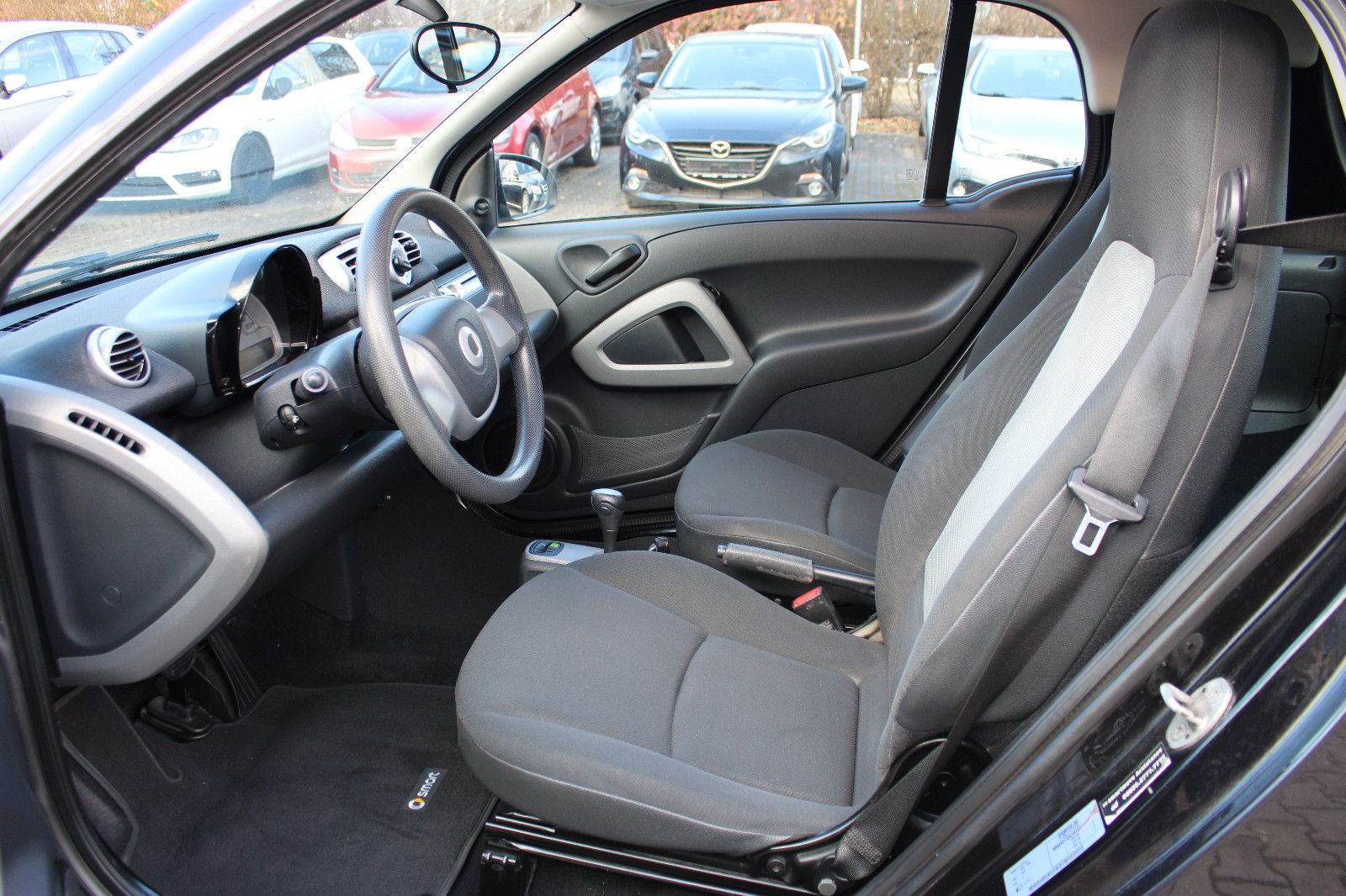 Fahrzeugabbildung Smart ForTwo coupé 1.0 Klima