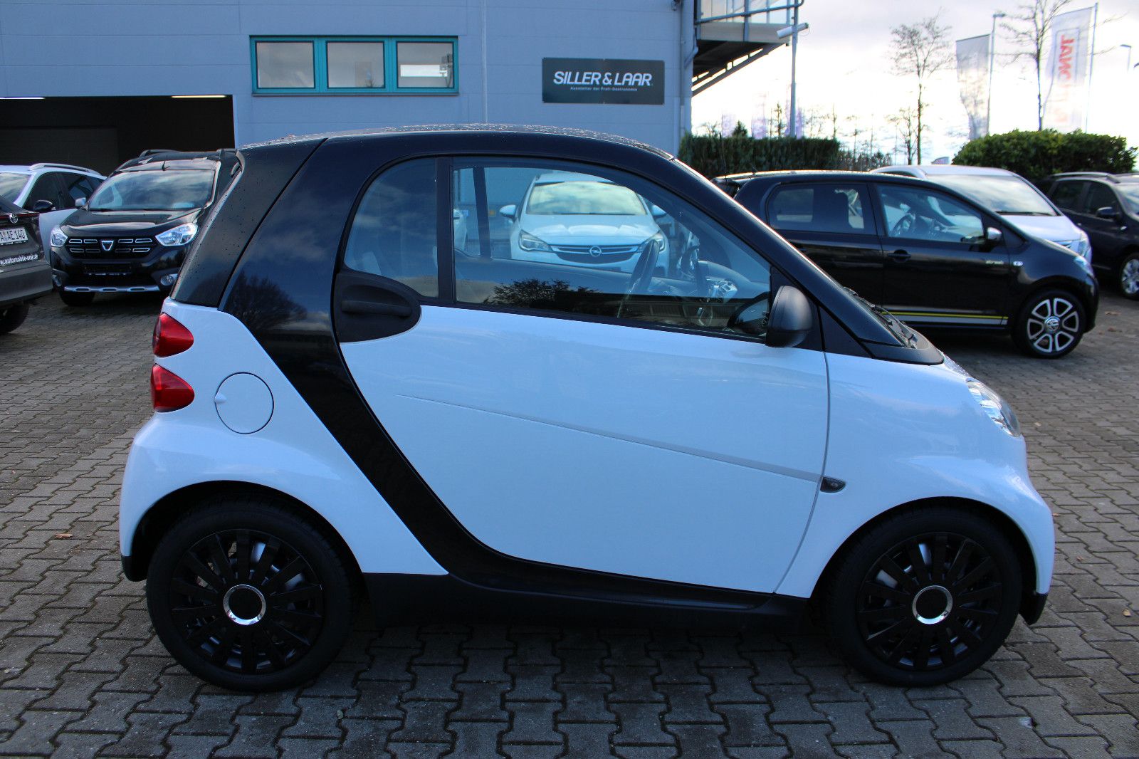 Fahrzeugabbildung Smart ForTwo coupé 1.0 Klima