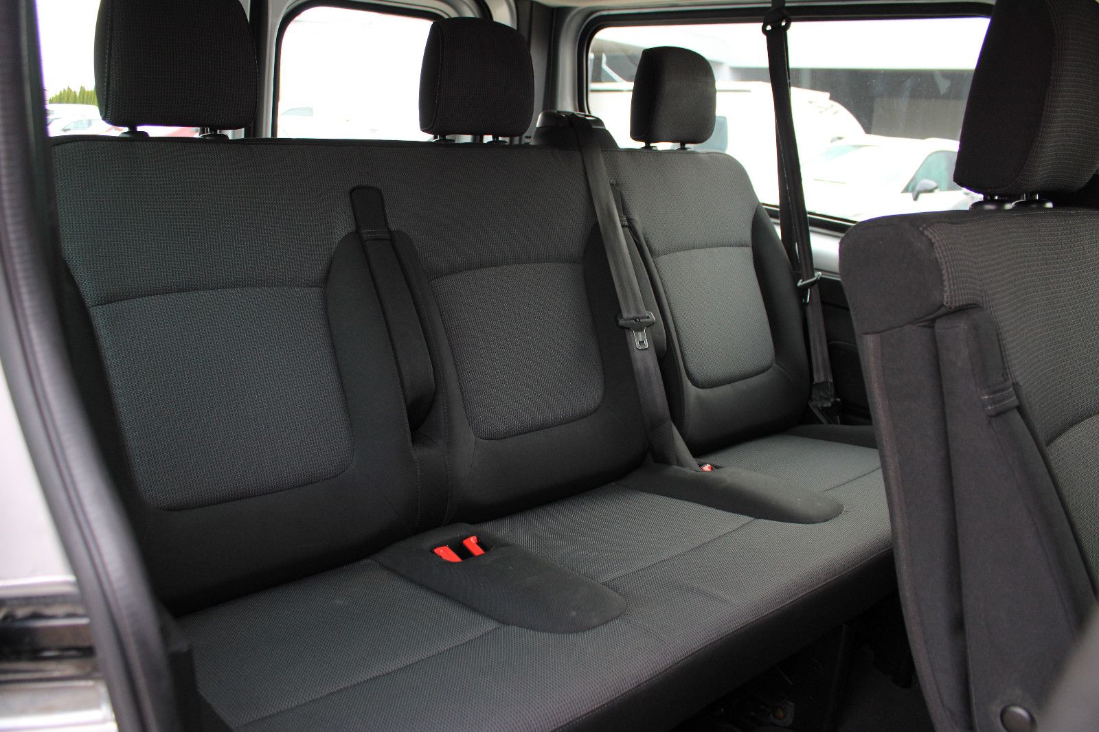 Fahrzeugabbildung Renault Trafic L2H1 9.Sitzer Kamera,PDC,Klima