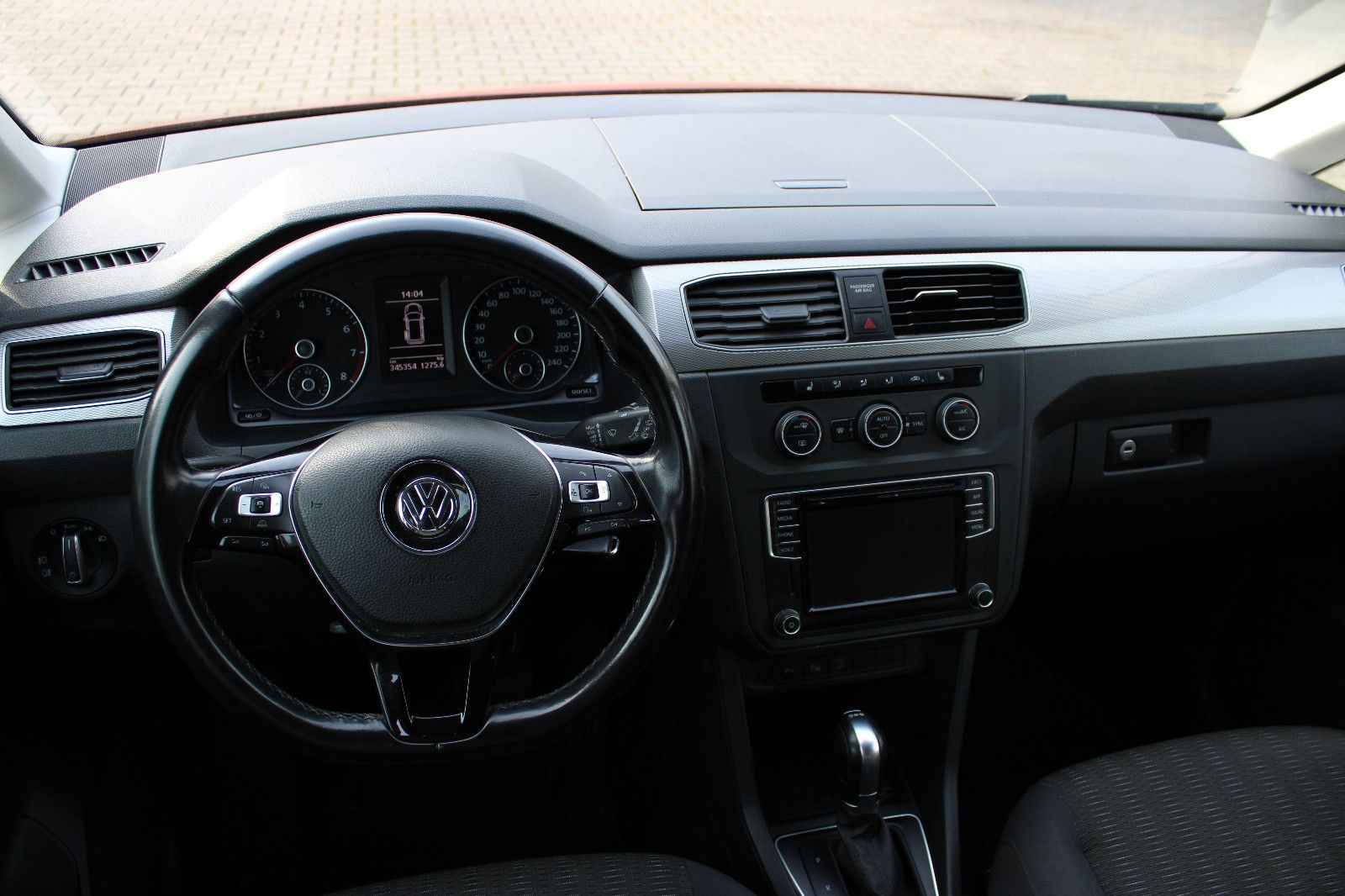 Fahrzeugabbildung Volkswagen Caddy 1,4TGI CNG DSG 5-Sitzer PDC,LED,Apple