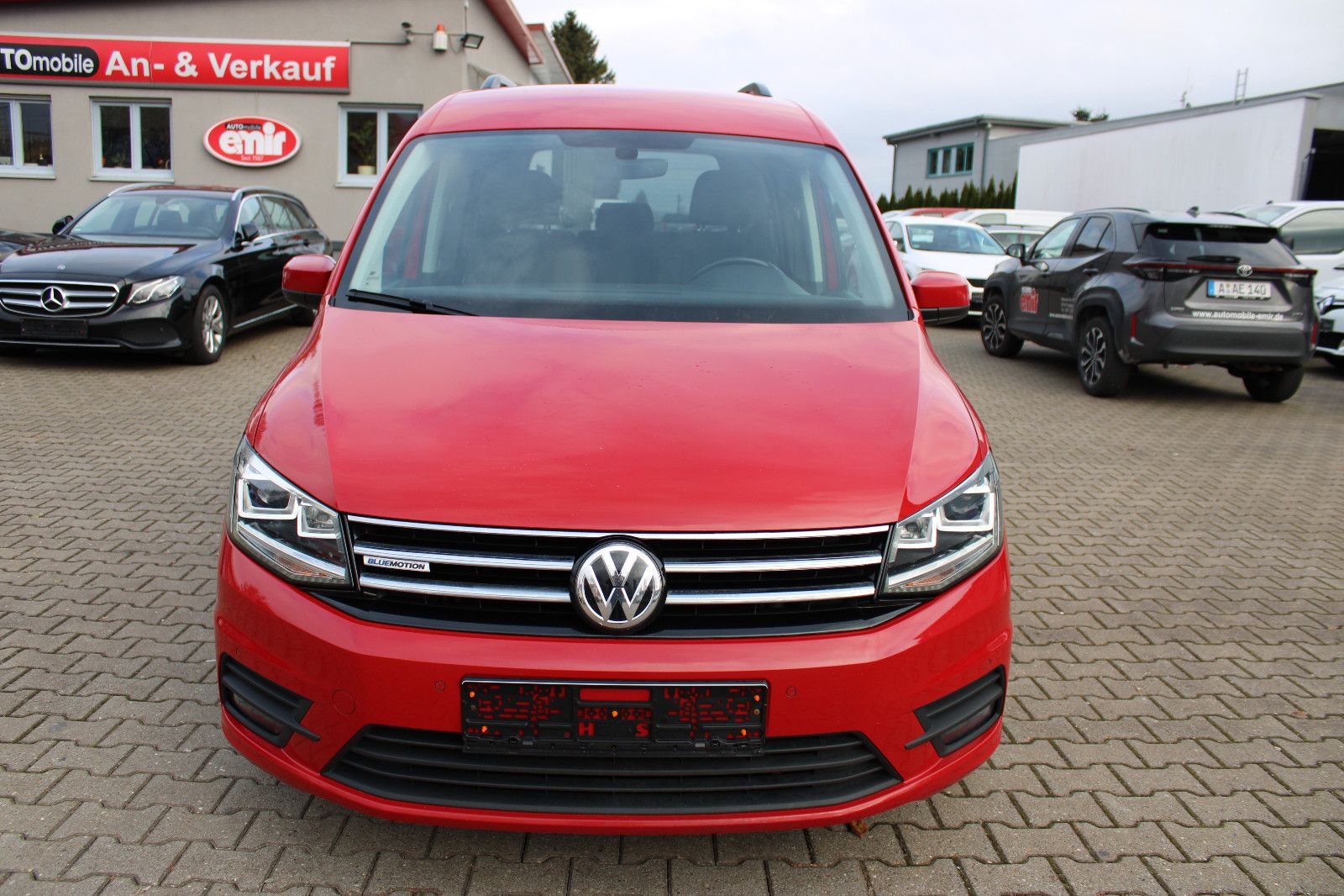 Fahrzeugabbildung Volkswagen Caddy 1,4TGI CNG DSG 5-Sitzer PDC,LED,Apple