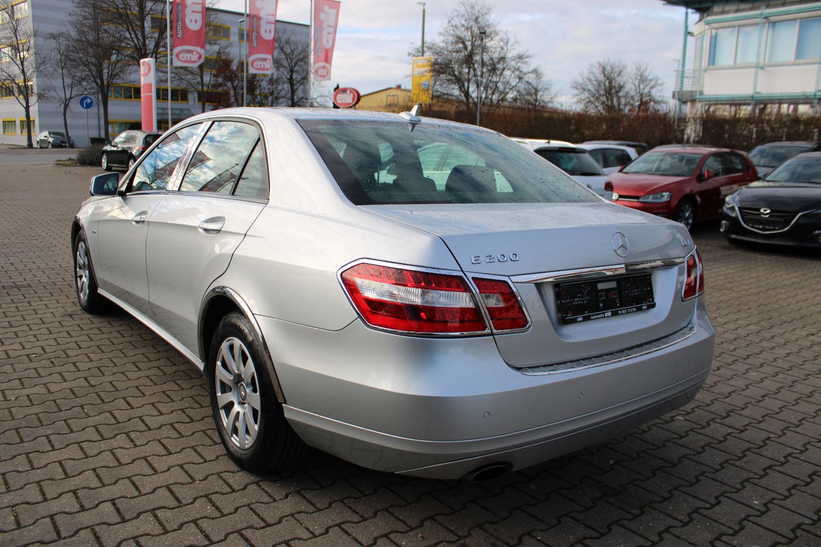 Fahrzeugabbildung Mercedes-Benz E 200 Autom.  Navi,PDC,SHZ