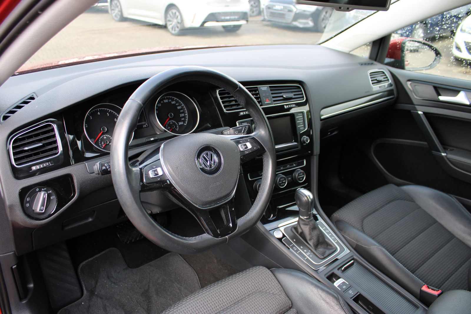 Fahrzeugabbildung Volkswagen Golf 1.4 TSI DSG Highline PDC,Kamera,Keyless