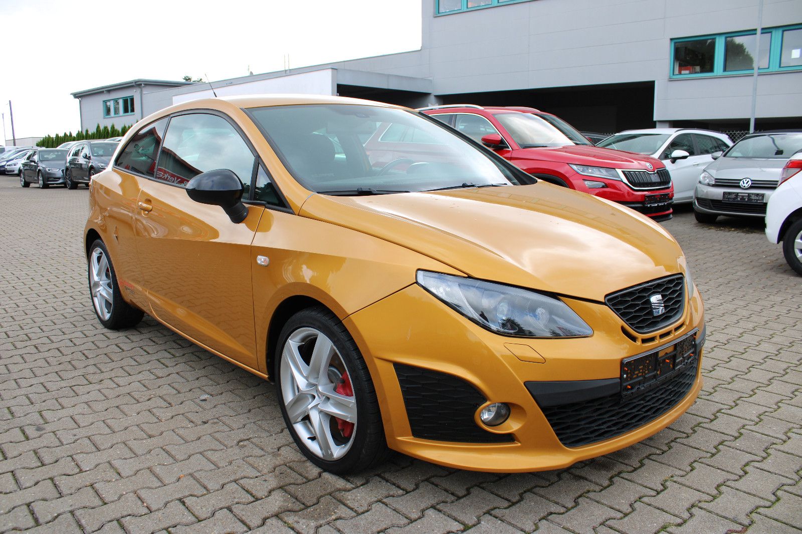 Fahrzeugabbildung SEAT Ibiza SC 1.4 TSI DSG Cupra