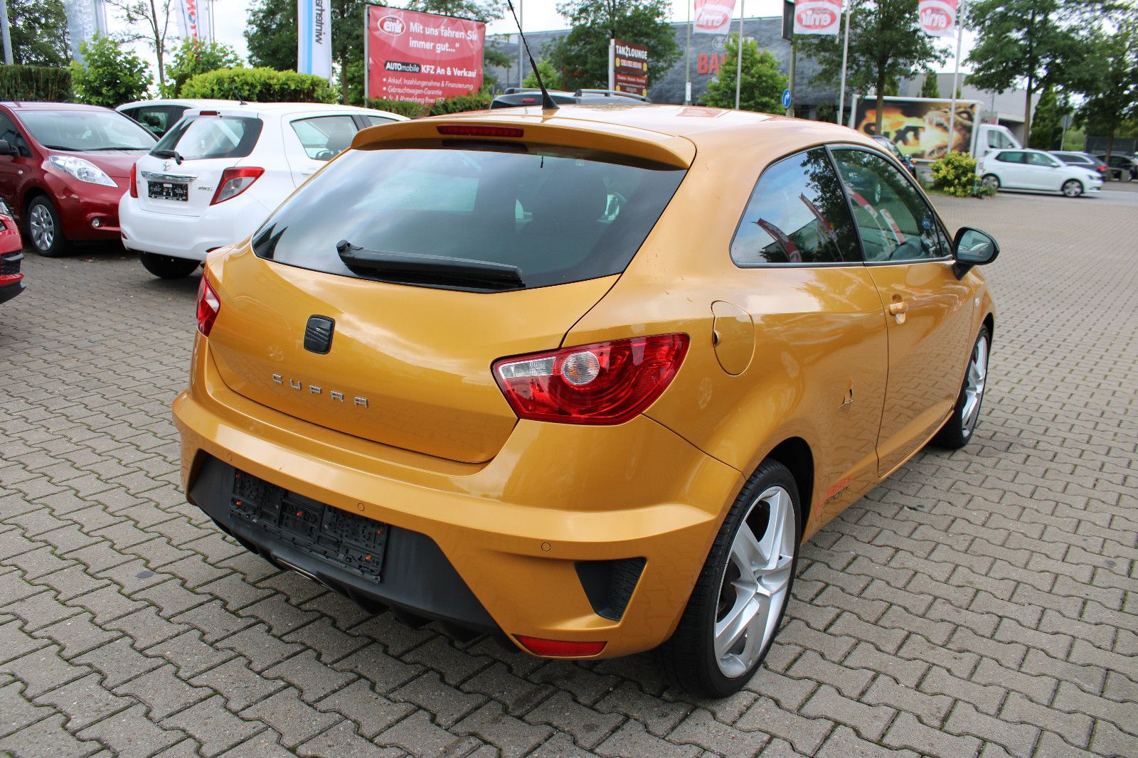 Fahrzeugabbildung SEAT Ibiza SC 1.4 TSI DSG Cupra