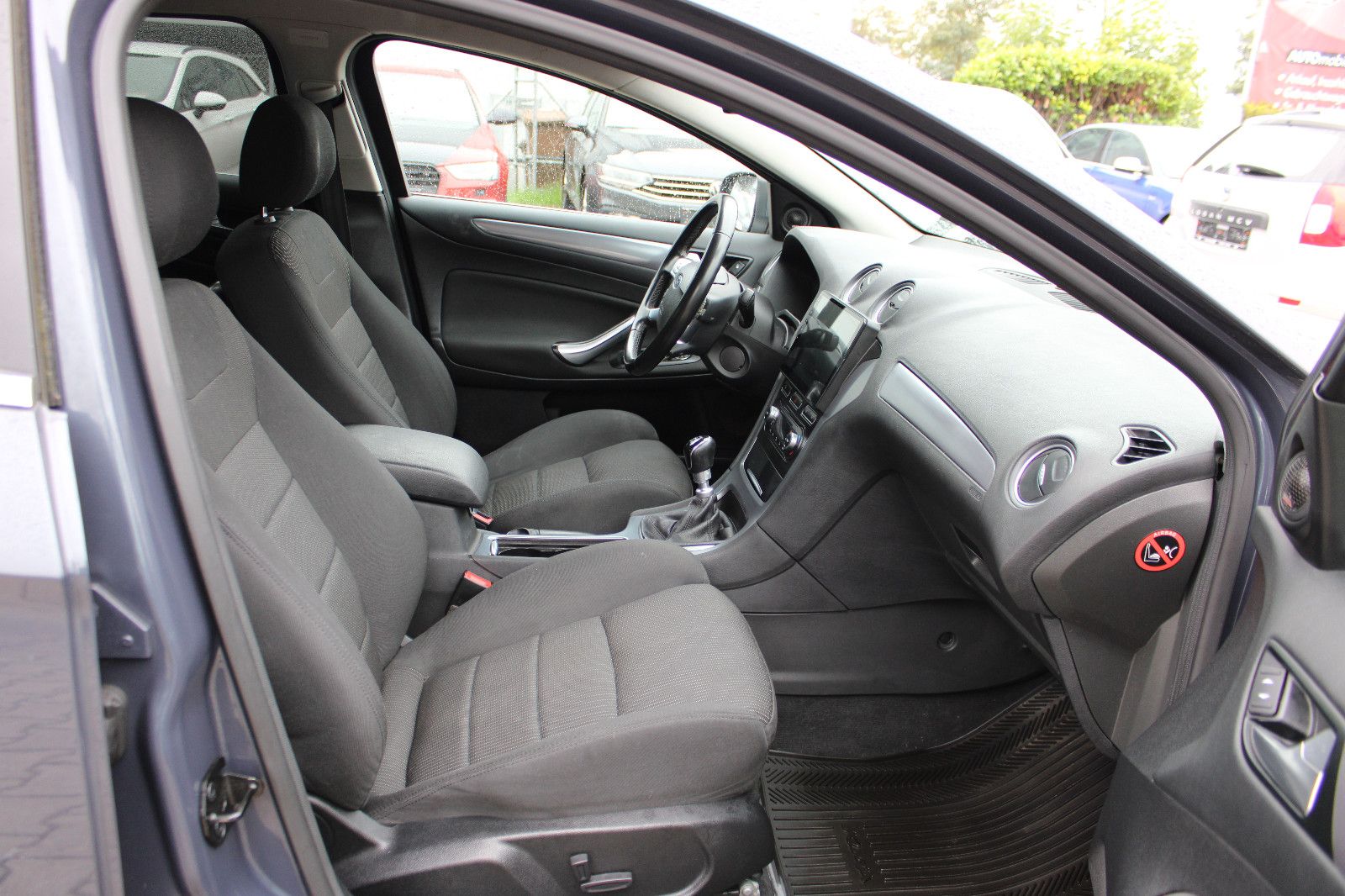 Fahrzeugabbildung Ford Mondeo 2,2TDCi ST-Line