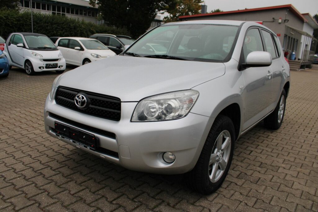 Toyota RAV 4 2.0 4x4 Klimaautom. Navi