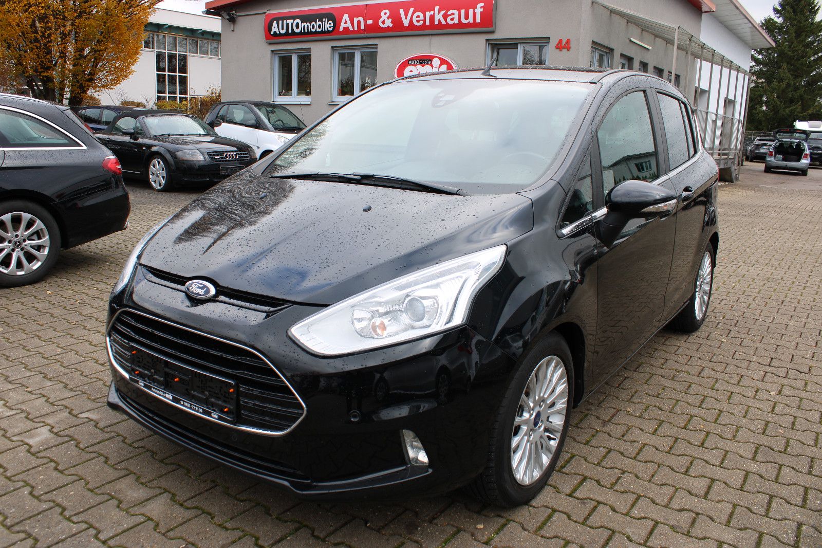 Fahrzeugabbildung Ford B-Max 1,0 EcoBoost Keyless,PDC,SHZ,LED