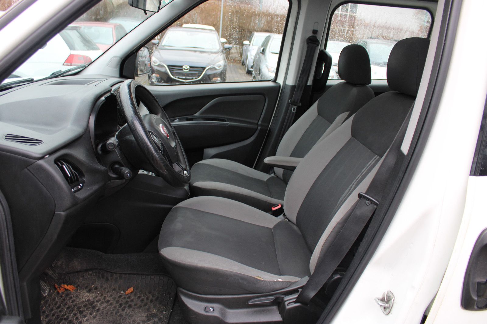 Fahrzeugabbildung Fiat Doblo Maxi XL  1.6 16V Multijet PDC,SHZ