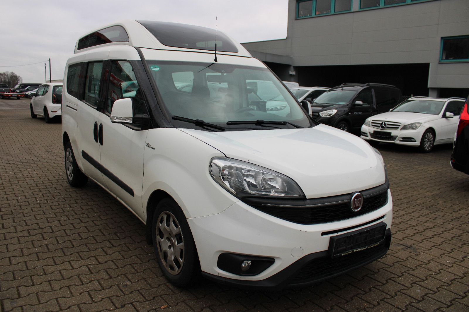 Fahrzeugabbildung Fiat Doblo Maxi XL  1.6 16V Multijet PDC,SHZ