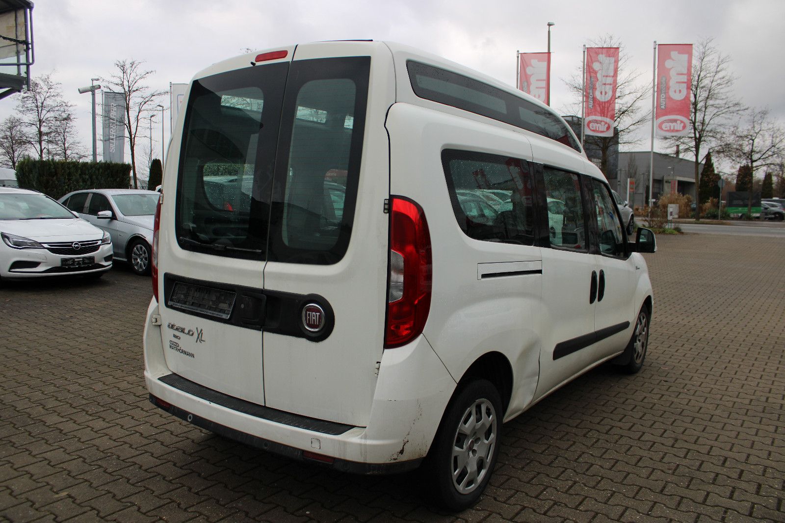 Fahrzeugabbildung Fiat Doblo Maxi XL  1.6 16V Multijet PDC,SHZ