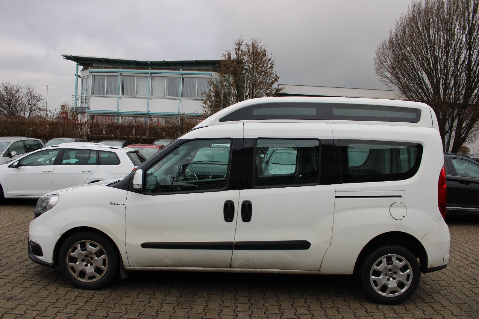 Fahrzeugabbildung Fiat Doblo Maxi XL  1.6 16V Multijet PDC,SHZ