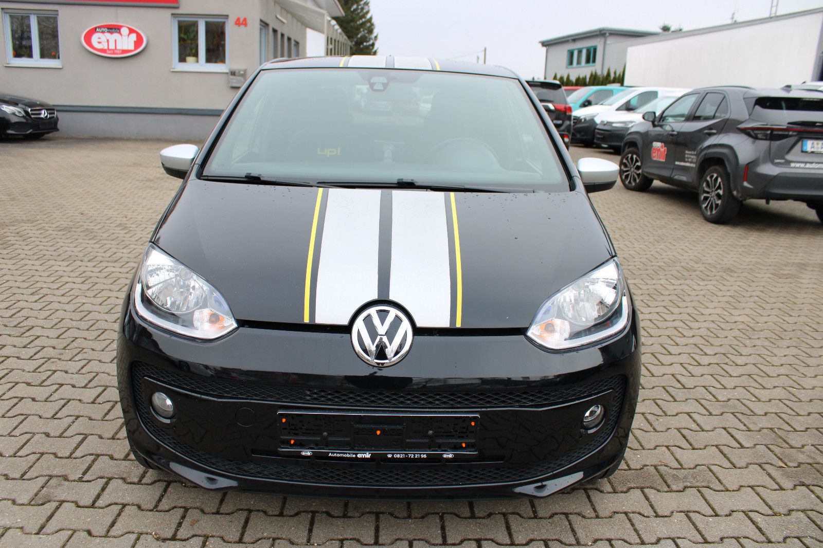 Fahrzeugabbildung Volkswagen up! 1.0 street Navi,PDC,SHZ,Bluetooth