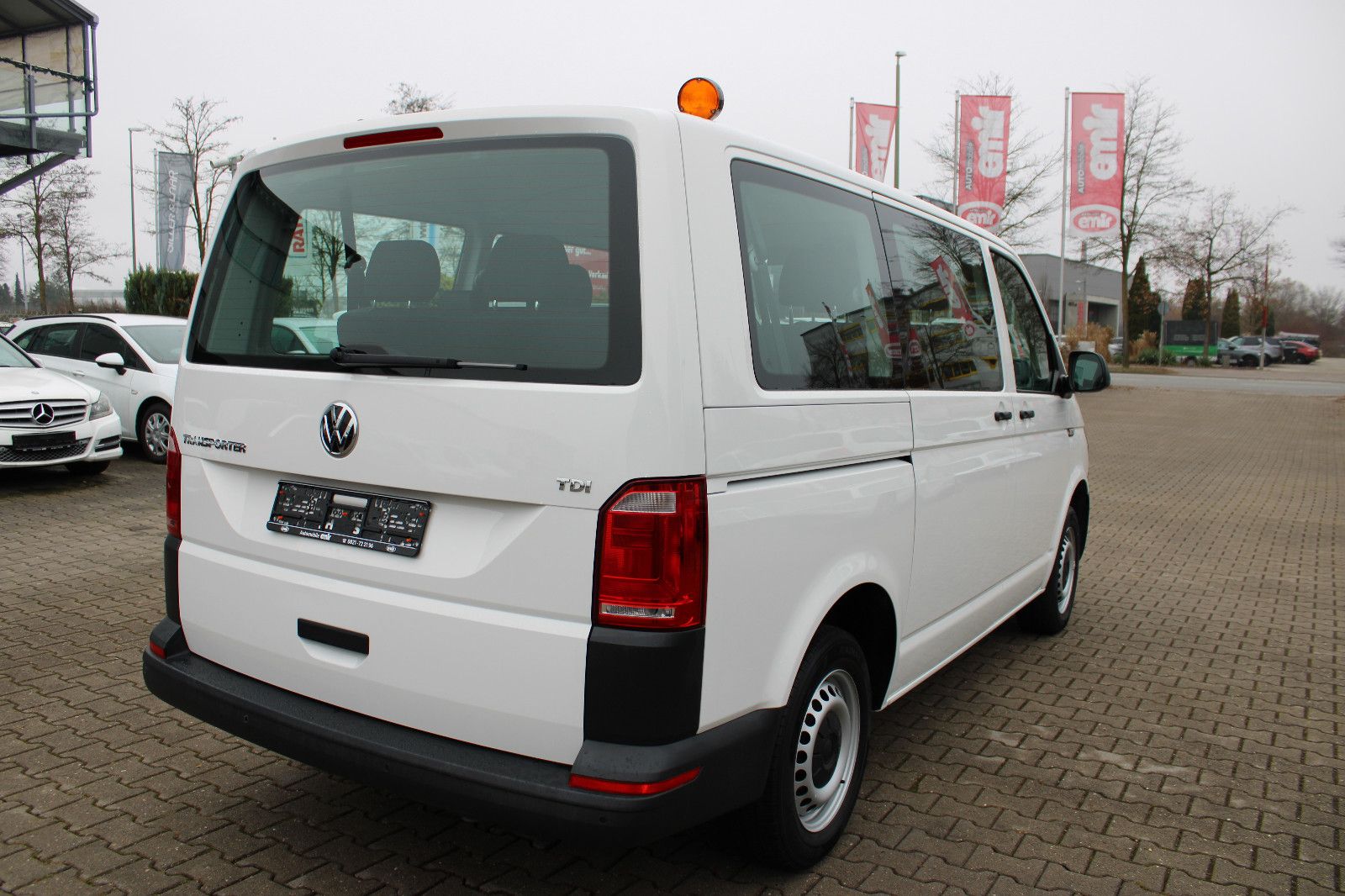 Fahrzeugabbildung Volkswagen T6 Transporter 9.Sitzer Klima,PDC