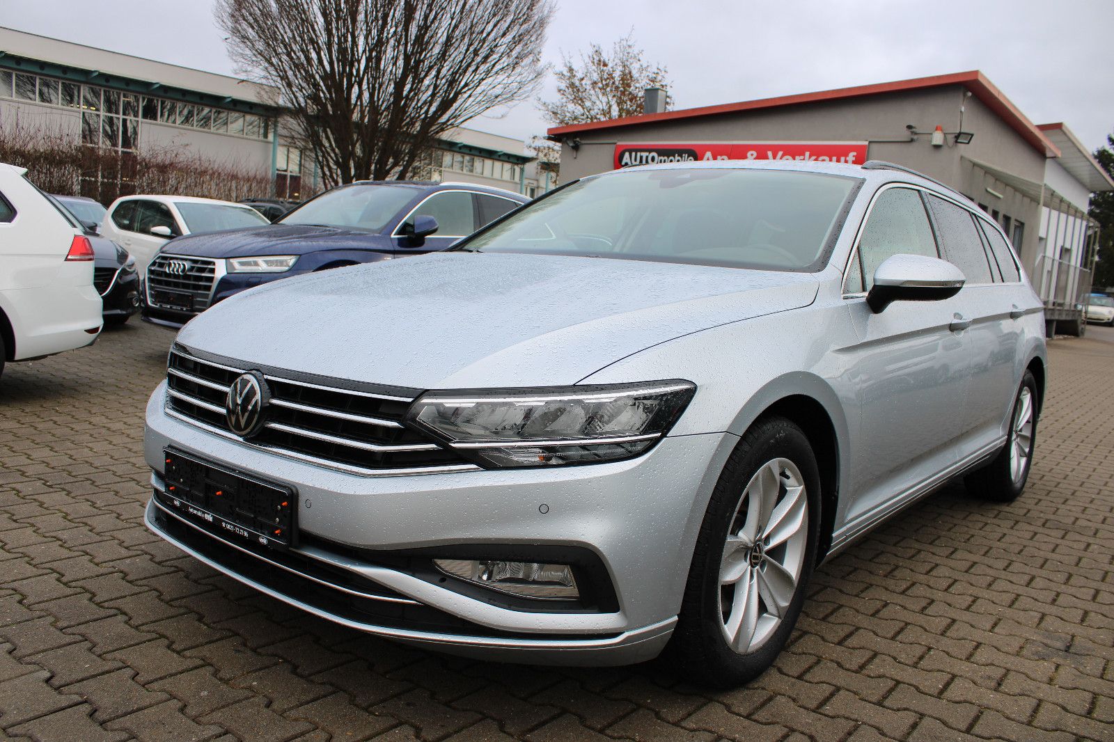 Fahrzeugabbildung Volkswagen Passat Variant 2.0 TDI DSG 4Motion,Navi,PDC,Kame